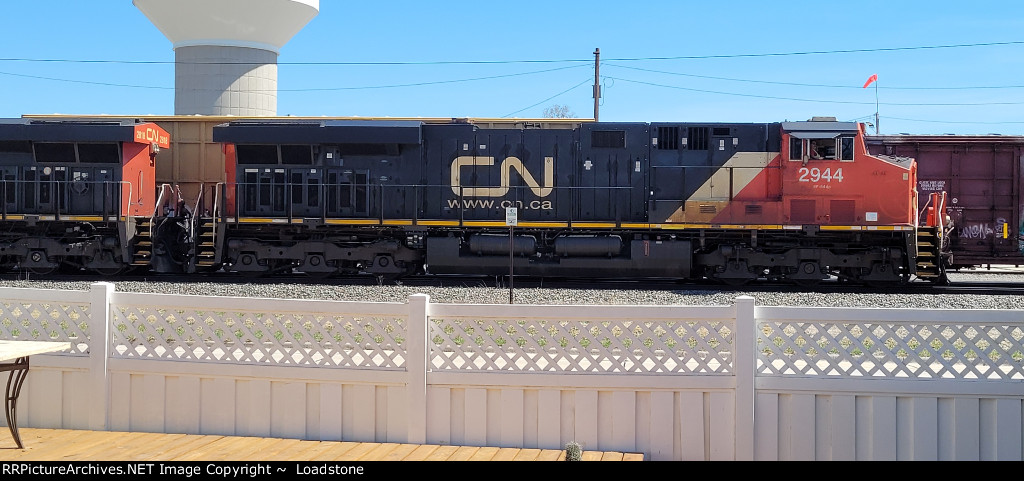 CN 2944